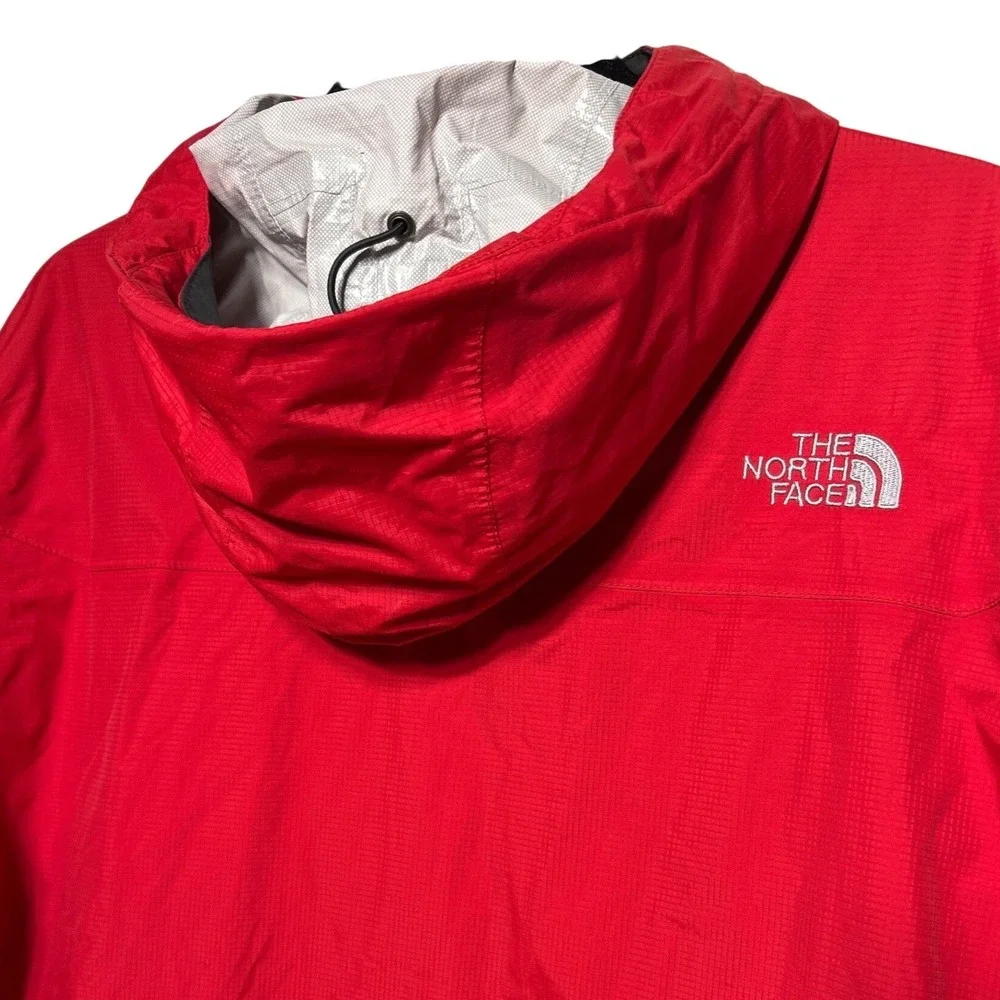 The North Face Mens HyVent 2.5L Windbreaker Jacket Red Hooded Shell Size Medium